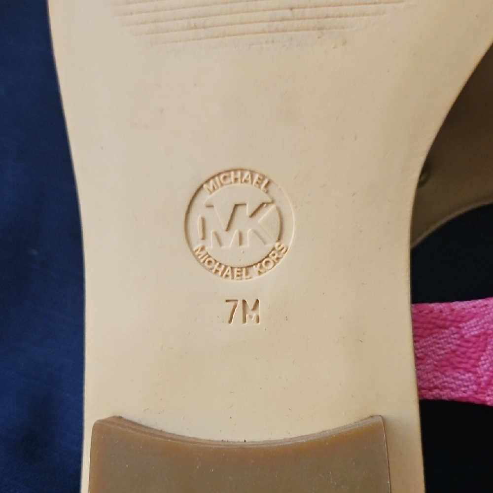 Michael Kors Coral Pink T-Strap Sandals with Gold Accents - Picture 4 of 7